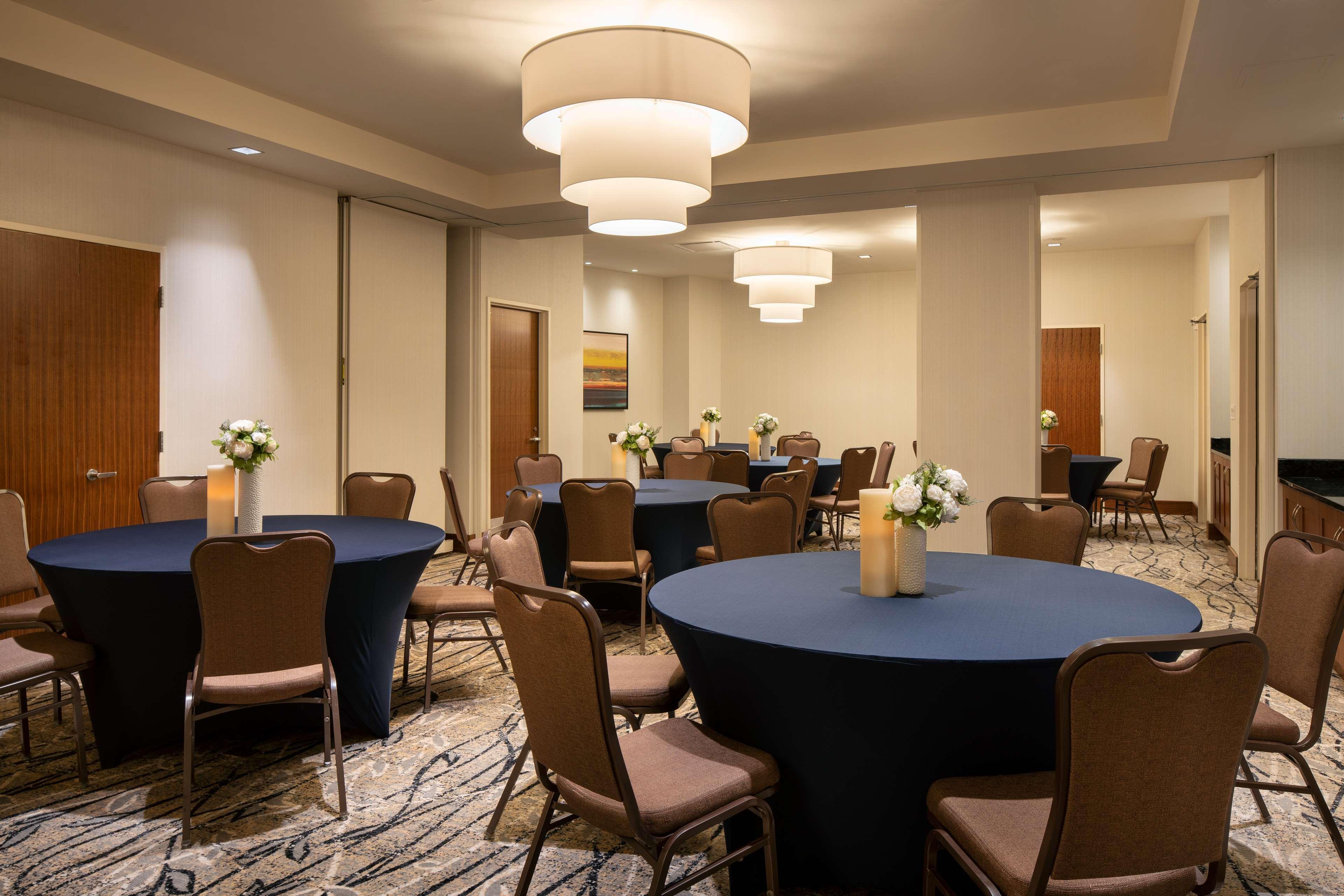 Hilton Garden Inn Long Island City Ню Йорк Екстериор снимка