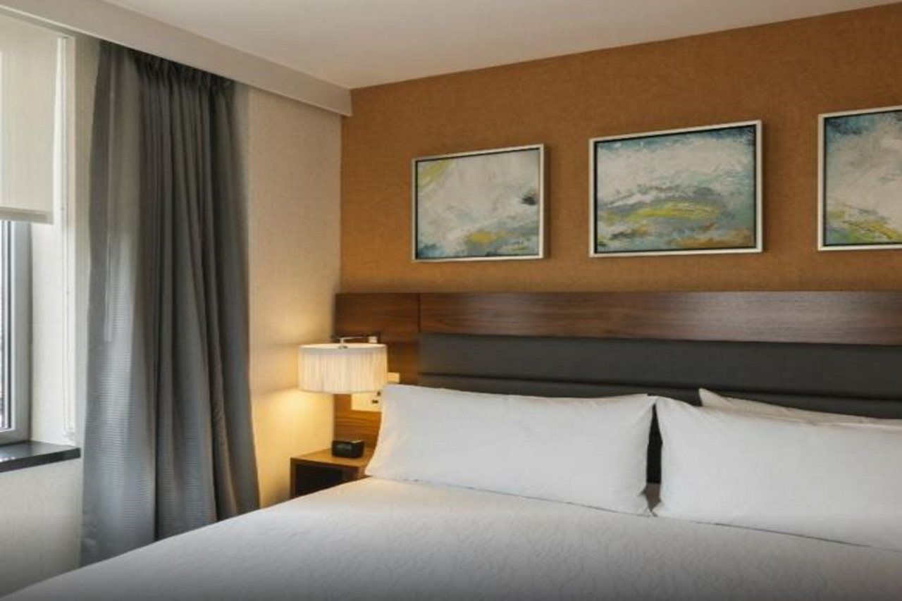 Hilton Garden Inn Long Island City Ню Йорк Екстериор снимка